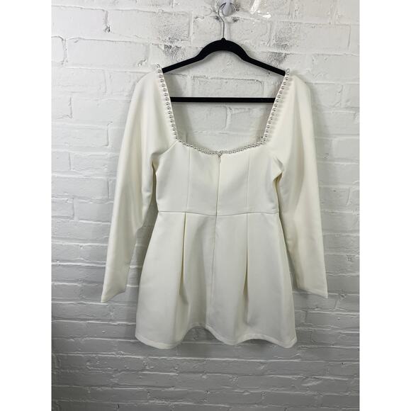 Odd Muse Women's Square Neck The Ultimate Pearl Dress Long Sleeves White Size M - Picture 5 of 8